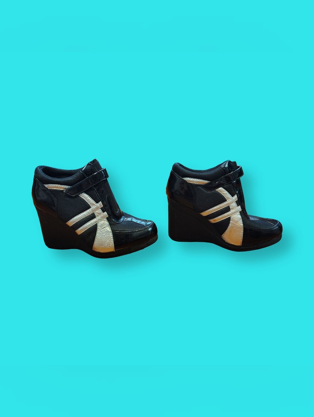 Y2K Bebe Sport Wedge Sneakers Tennis Shoes Size 9 Black Silver Metallic Wedges